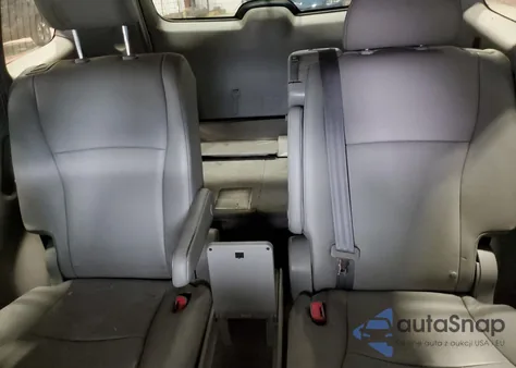 2013 Toyota Highlander Base из США, поврежденный, VIN 5TDBK3EH3DS201574